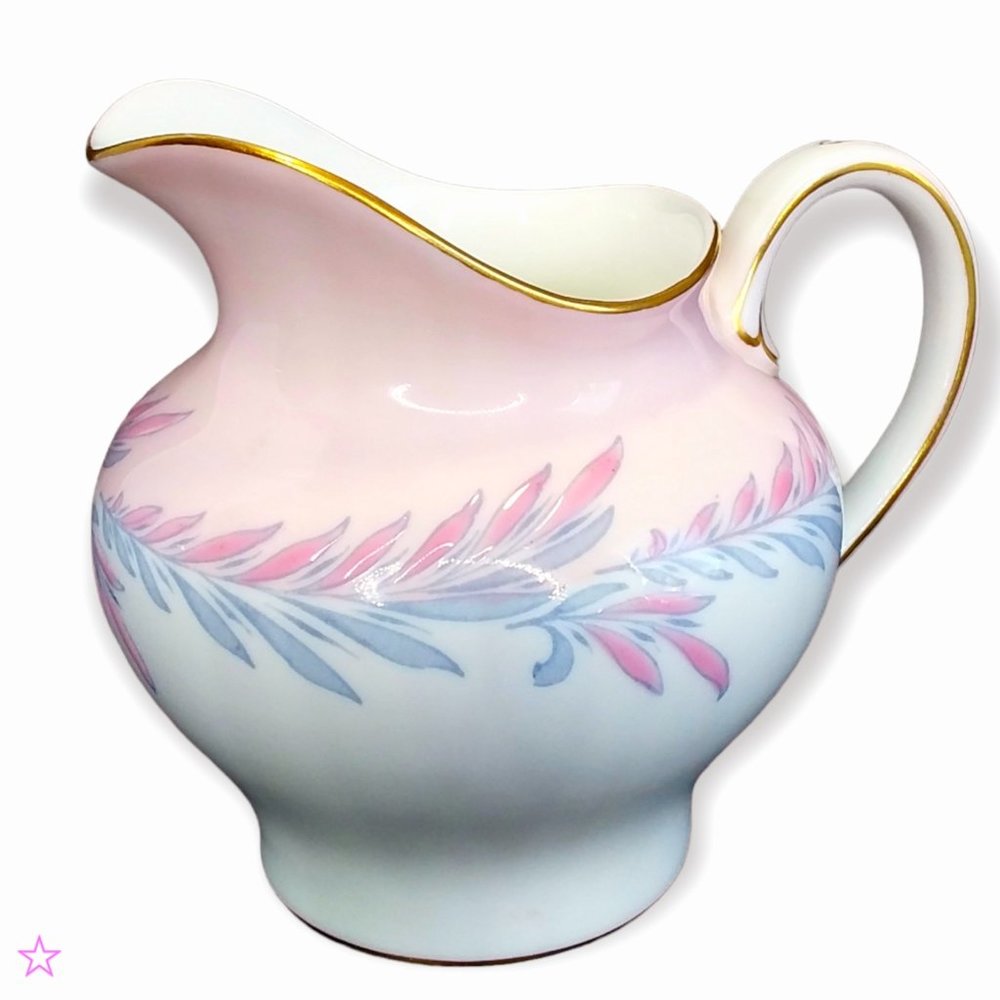 Minton Bone China Creamer Malta Pink Pattern 3.75in Tall Made in England
